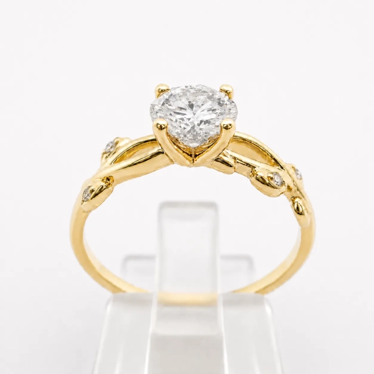 Pierścionek vintage z naturalnym diamentem – detal oprawy – ABGOLD Baczyński