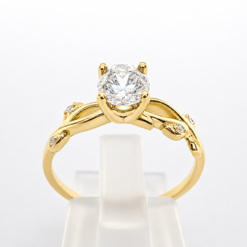 Pierścionek z Diamentem Lab-Grown Owalnym 0,65 ct złoto 585 – widok frontalny – ABGOLD Baczyński