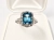 Pierścionek vintage z topazem Swiss Blue – detal oprawy – ABGOLD Baczyński