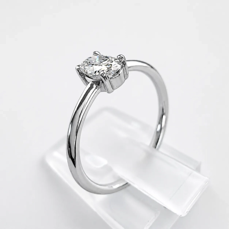 Pierścionek z białego złota 585 Diament 0,42 ct – Widok pod kątem – ABGOLD Baczyński