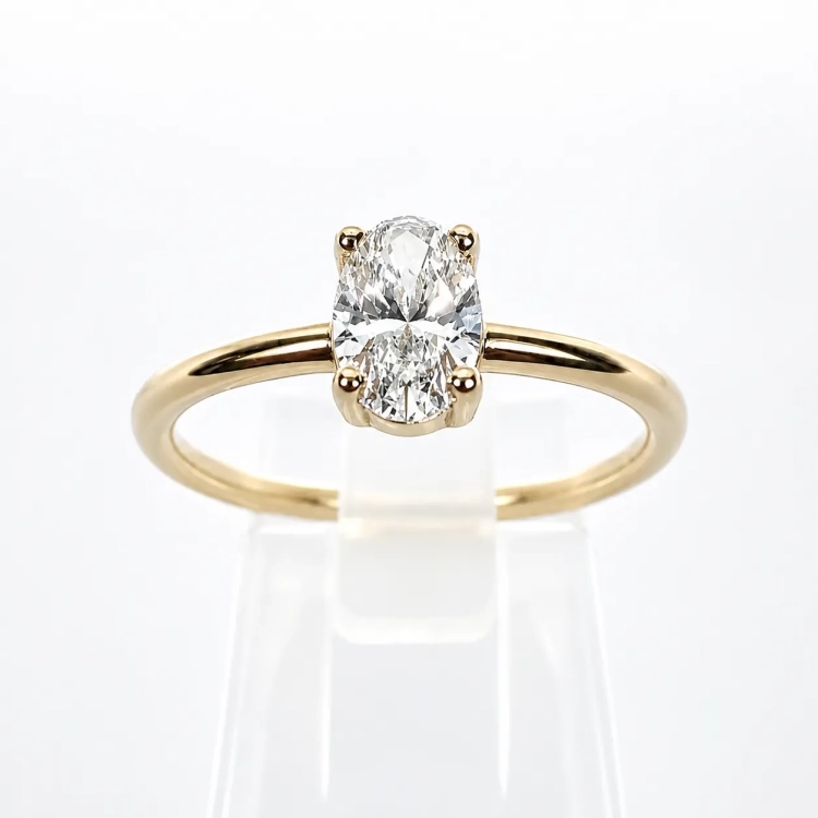 Złoty pierścionek 585 z diamentem owal 0,36 ct – widok frontalny – ABGOLD Baczyński