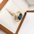 Pierścionek Vintage z topazem London Blue 3,0 ct złoto 585 – detal oprawy – ABGOLD Baczyński