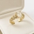 Pierścionek retro vintage z diamentem 1,20 ct – złoto próba 585 – ujęcie boczne w pudełku – ABGOLD Baczyński
