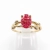 Złoty pierścionek z diamentem fancy vivid pink – widok frontalny – ABGOLD Baczyński