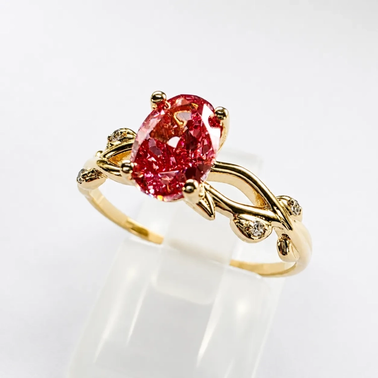 Złoty pierścionek z diamentem fancy vivid pink – profil pierścionka – ABGOLD Baczyński