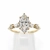 Pierścionek z diamentem Lab-Grown Marquise 1,00 ct w żółtym złocie 585 – widok frontalny – ABGOLD Baczyński
