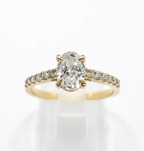 Pierścionek z diamentem Lab-Grown owalnym 0,60 ct – widok frontalny – ABGOLD Baczyński