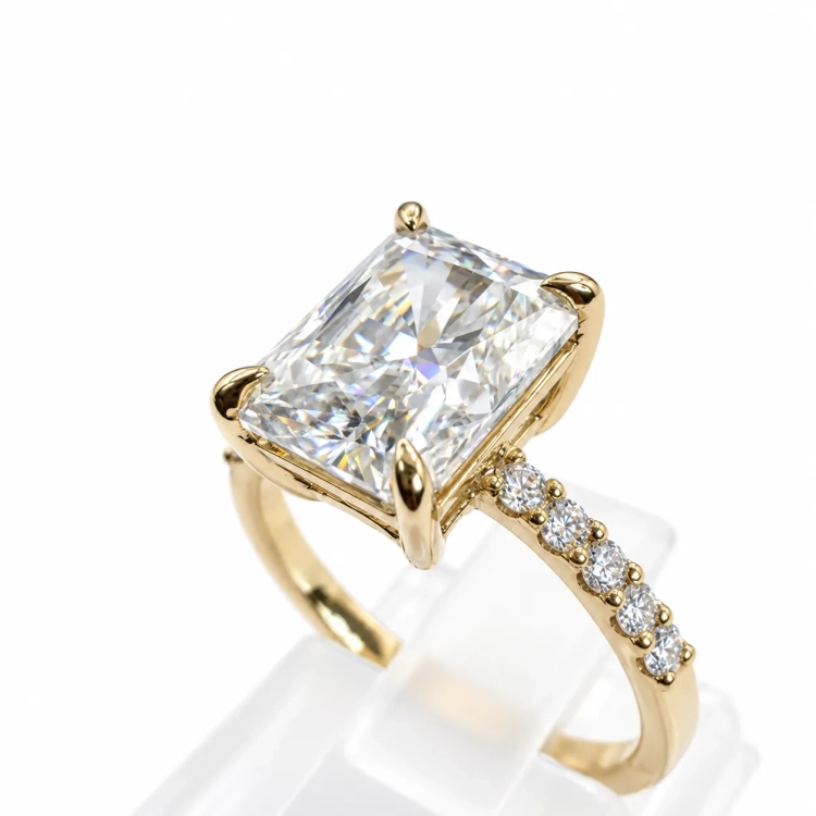 Pierścionek z moissanitem Radiant 3,00 ct – profil pierścionka – ABGOLD Baczyński