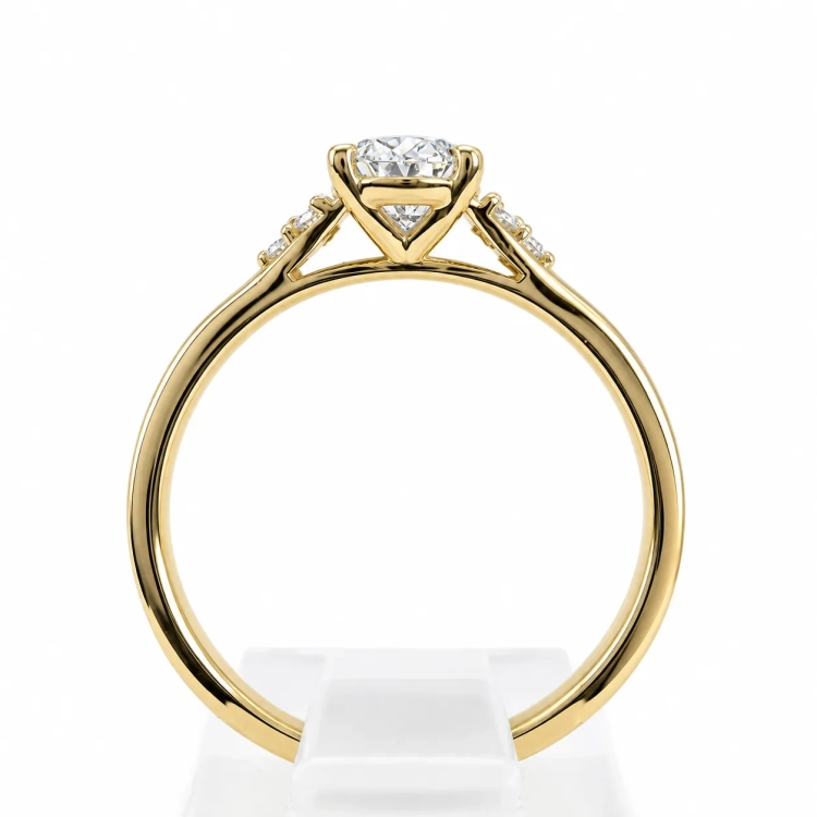 Żółte złoto 585 i moissanit owalny – elegancki pierścionek – ABGOLD Baczyński