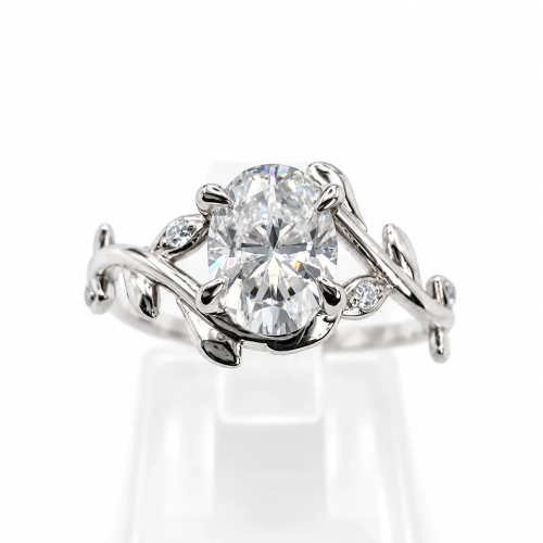 Pierścionek z diamentem Lab-Grown owalnym 0,70 ct – widok frontalny – ABGOLD Baczyński
