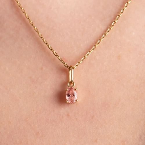 Złota zawieszka z naturalnym morganitem – widok główny – ABGOLD Baczyński