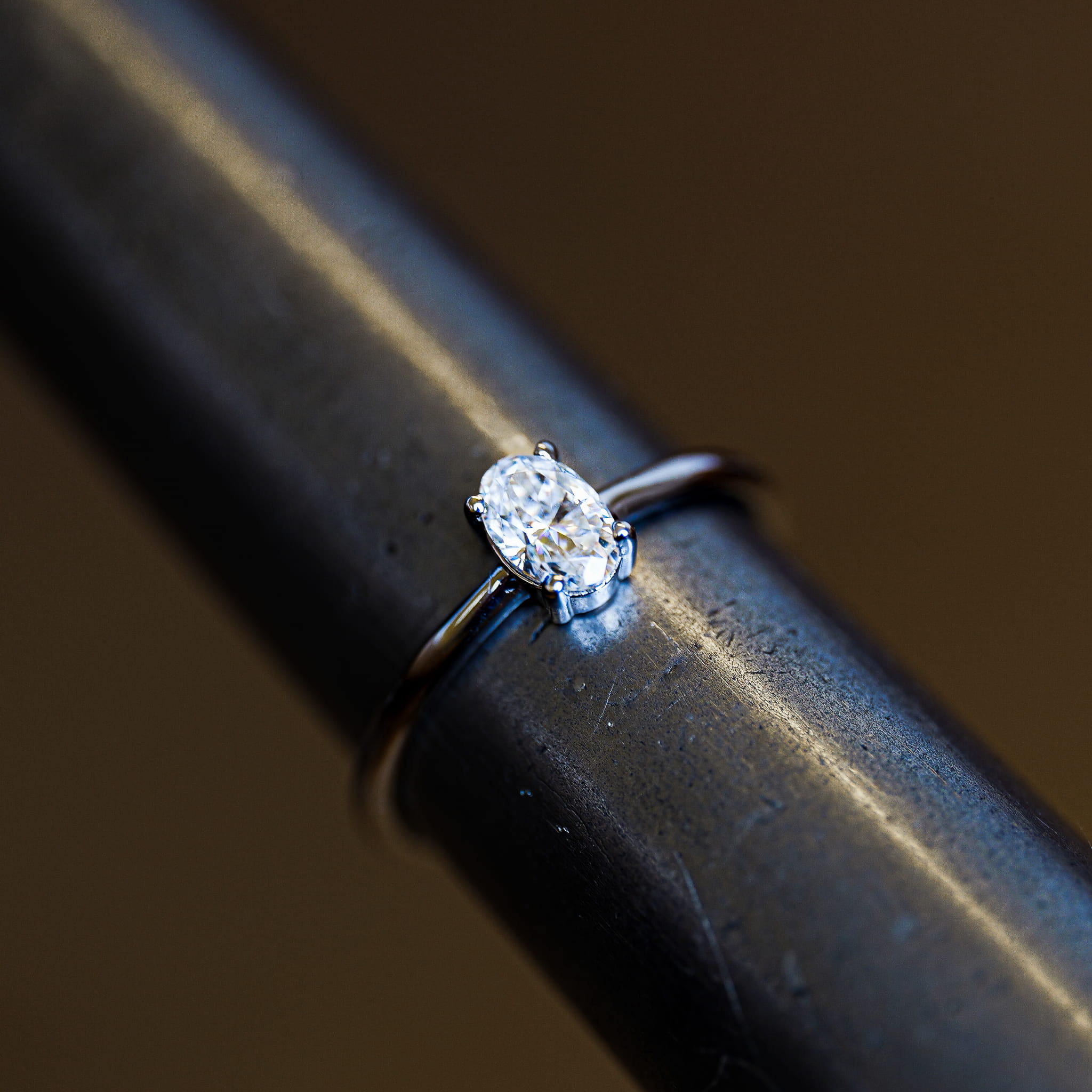 Pierścionek z białego złota 585 Diament 0,42ct