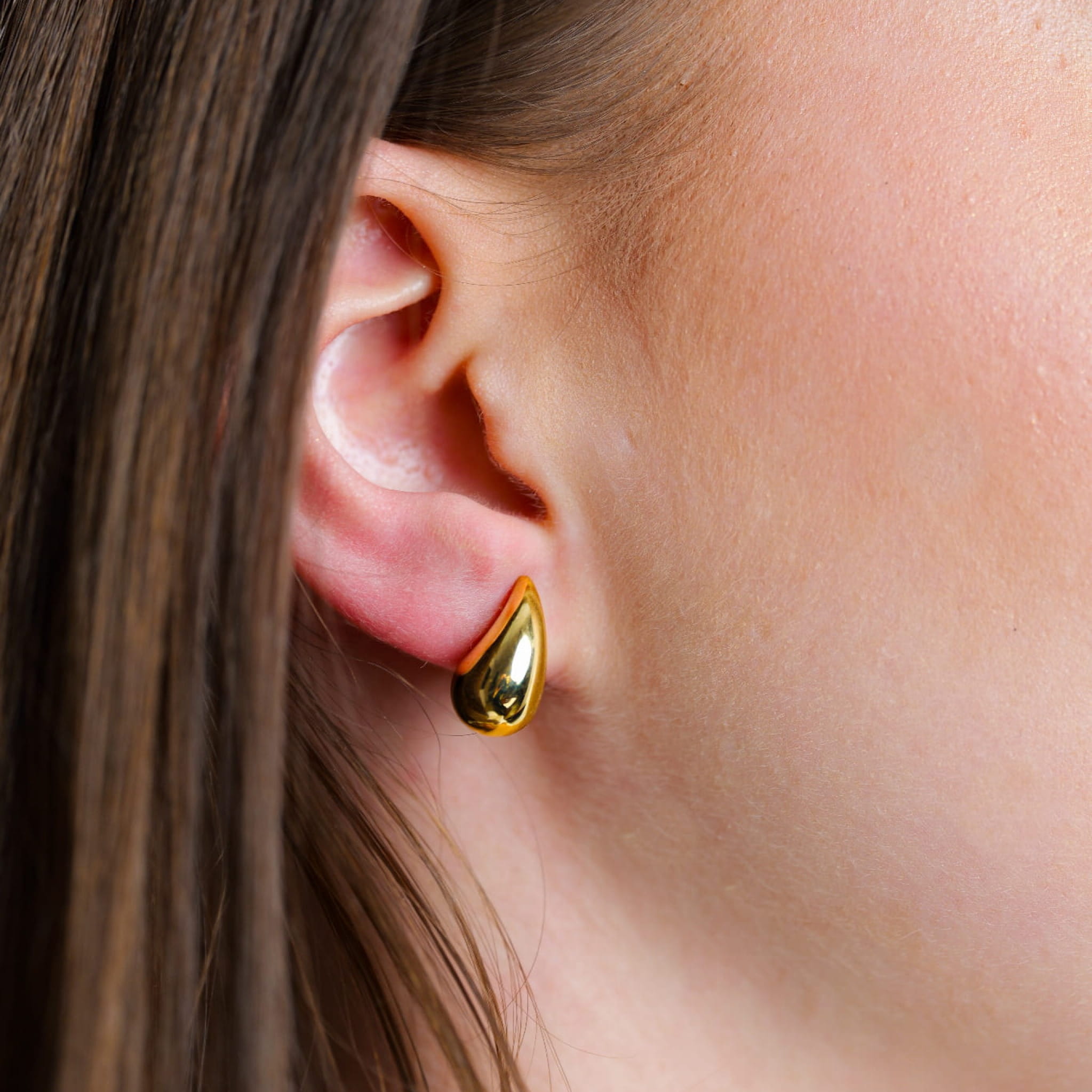 Złote kolczyki łezki 585 na sztyfcie -  2,20 g